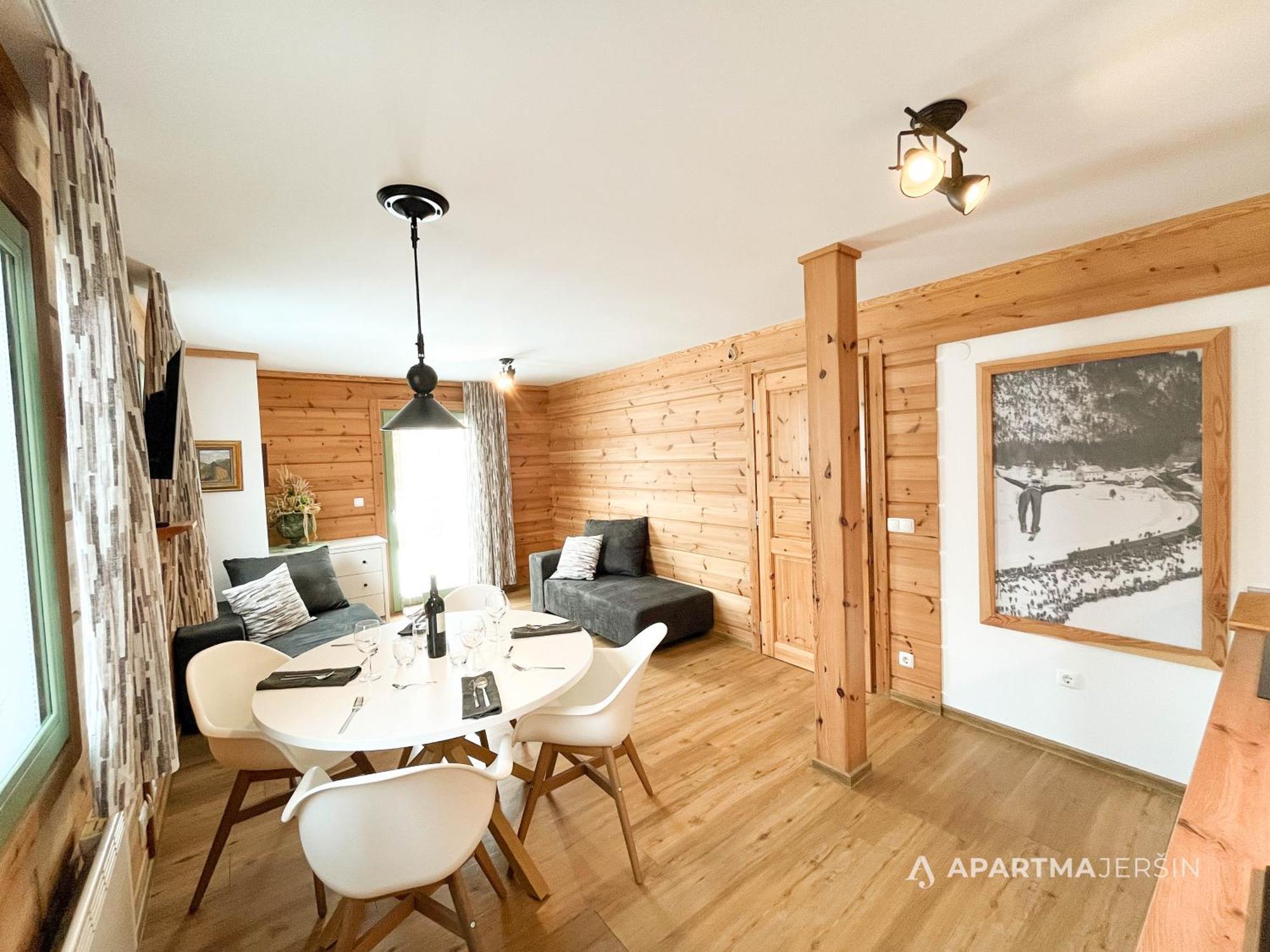 Apartment Jersin Rateče エクステリア 写真